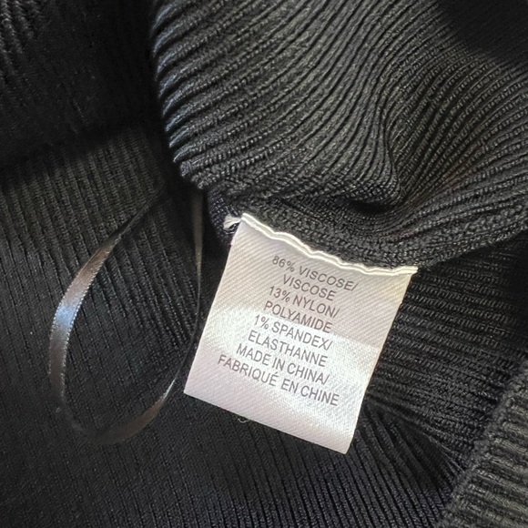 Milly Angled Rib Stretch Shell Top - Picture 9 of 9